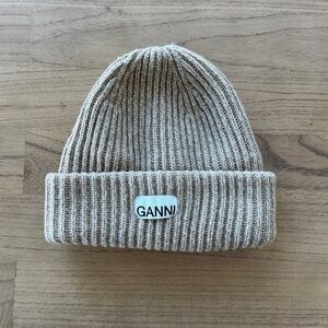 Ganni Oversized Ribbed Knit Hat